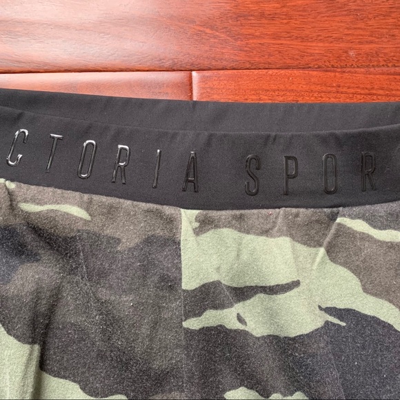 Victoria’s Secret Sport Camo Joggers - Picture 2 of 2